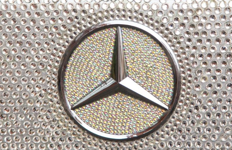 Кристальный Mercedes-Benz CLS 350 в Лондоне