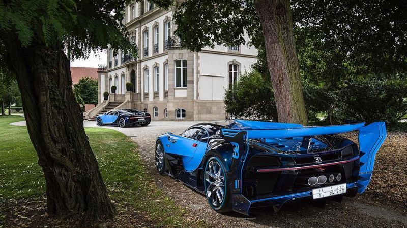 Концепты Bugatti Vision Gran Turismo и Bugatti Chiron теперь в частной коллекции