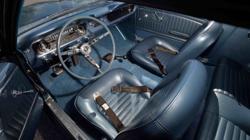 Первое купе Ford Mustang выставлено на аукцион