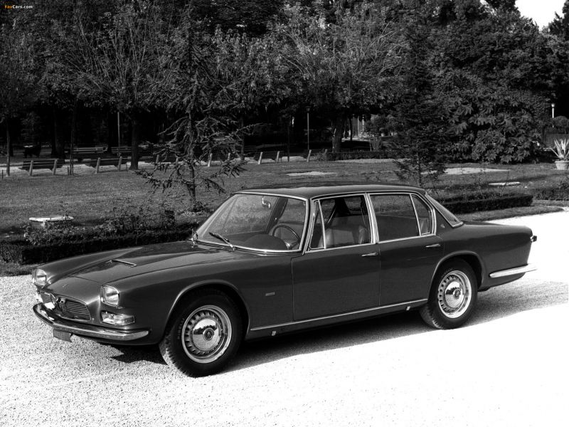 Maserati Quattroporte: четыре двери от знаменитых итальянцев
